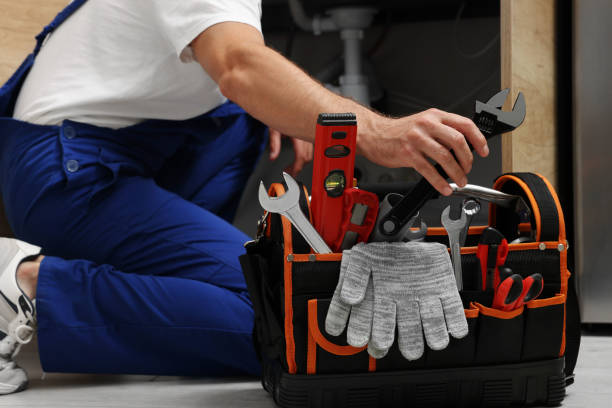 Best Clogged Drain Plumber  in Gnadenhutten, OH
